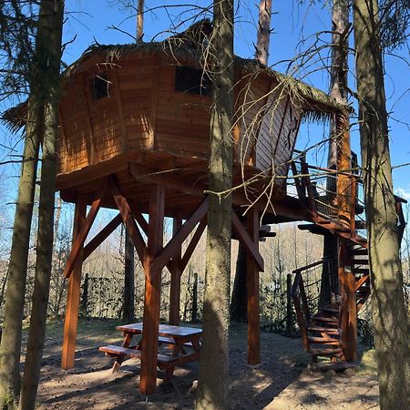Hotel Treehouse U Rybnika Osecna Esterno foto