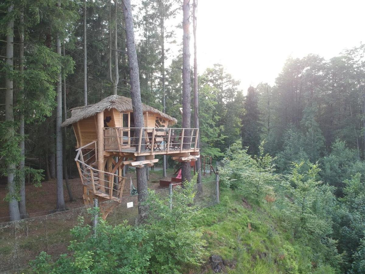 Hotel Treehouse U Rybnika Osecna Esterno foto