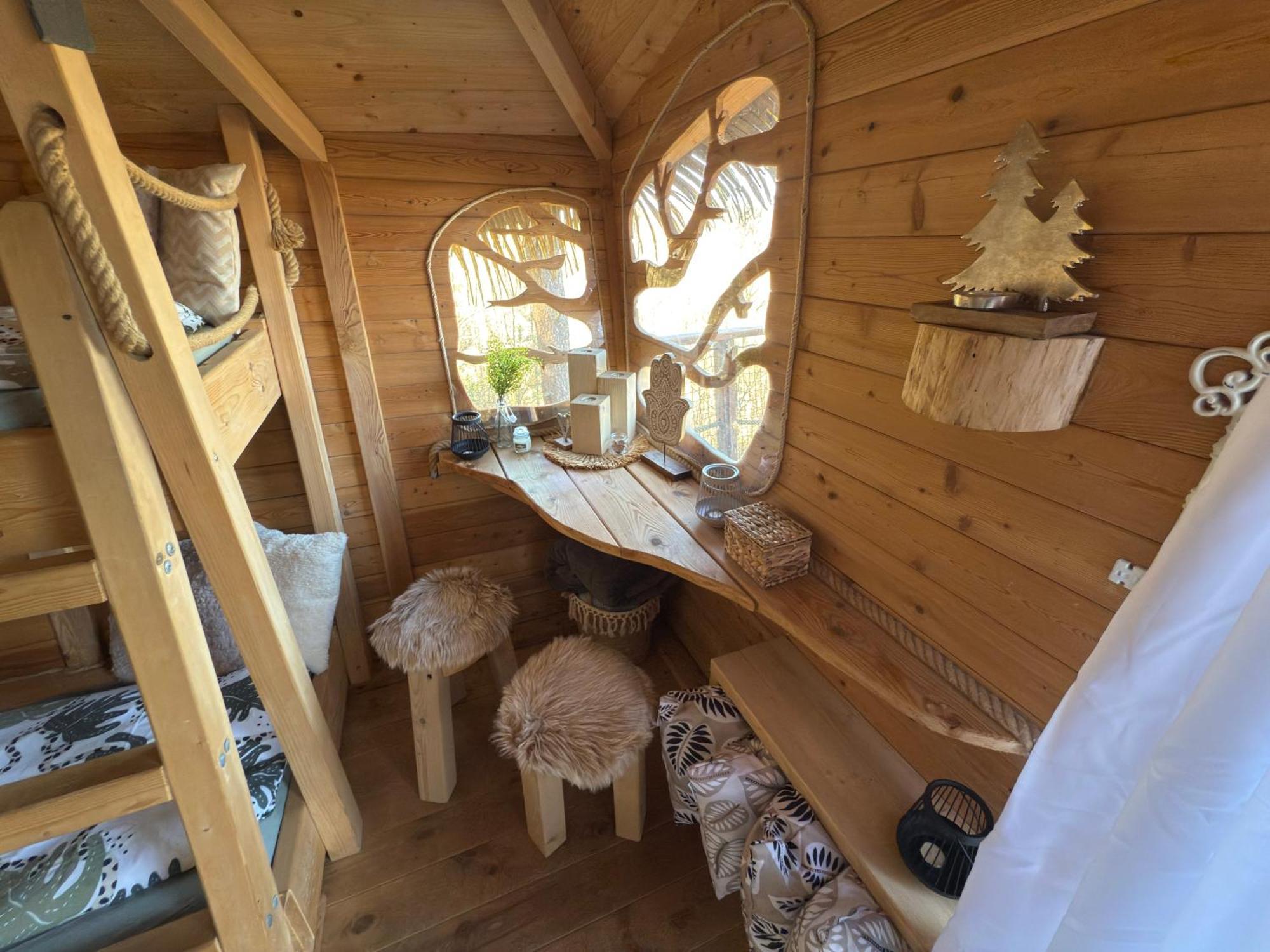 Hotel Treehouse U Rybnika Osecna Esterno foto